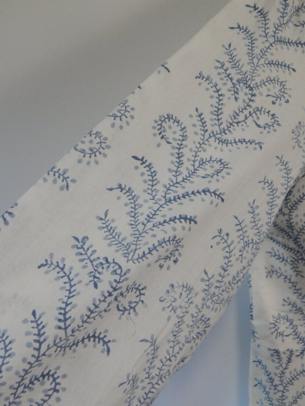 Julia 'Armory Shirt dress 100% cotton Blue White Floral Block Print Size L NWT - Picture 5 of 7